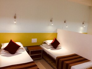 Desk, rollaway beds, free WiFi