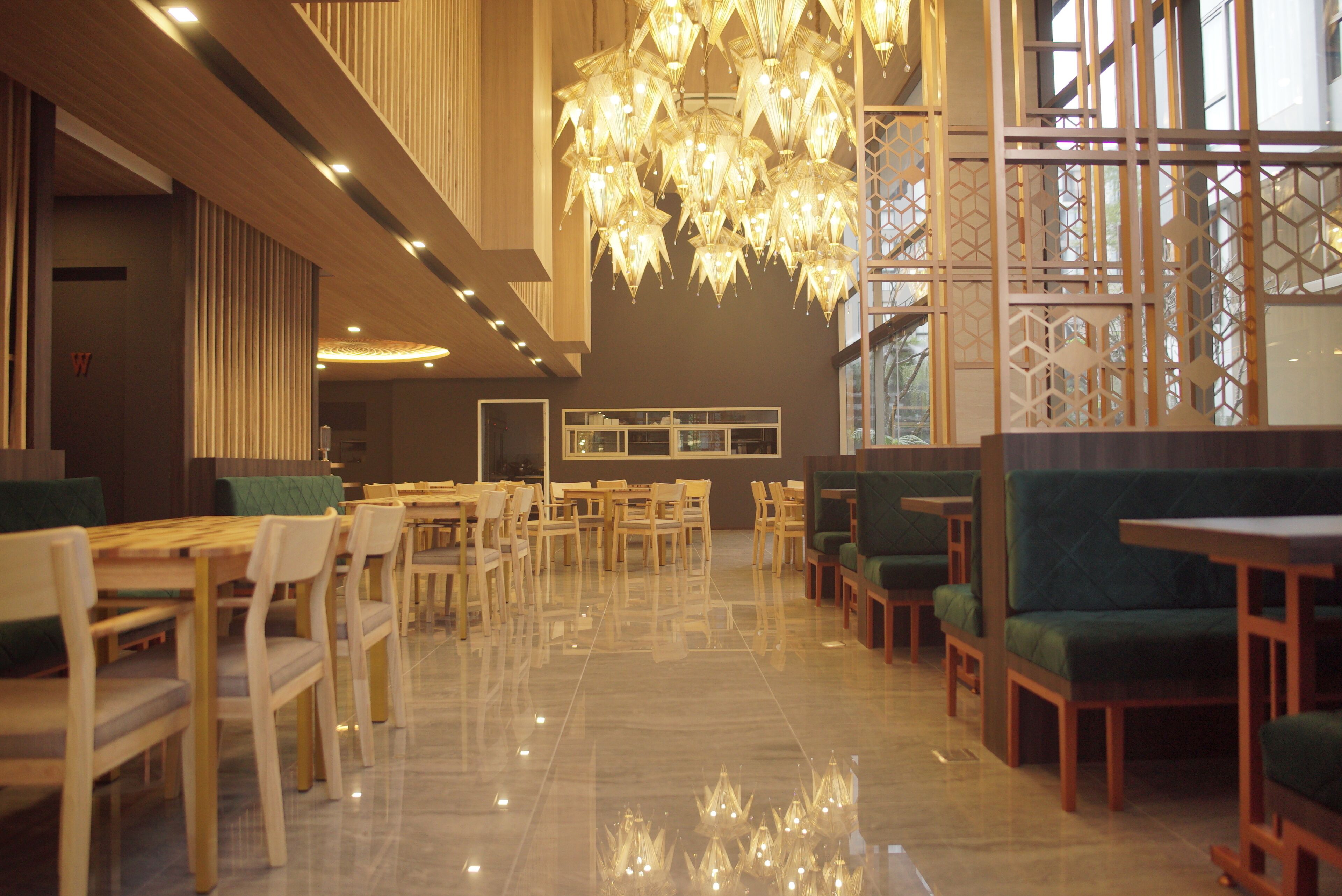 مطعم