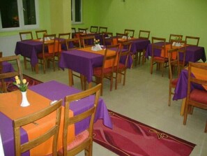 Petit déjeuner buffet compris tous les jours