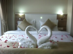 1 bedroom, soundproofing, iron/ironing board, free cribs/infant beds - Bayrambey Otel (Eskisehir)