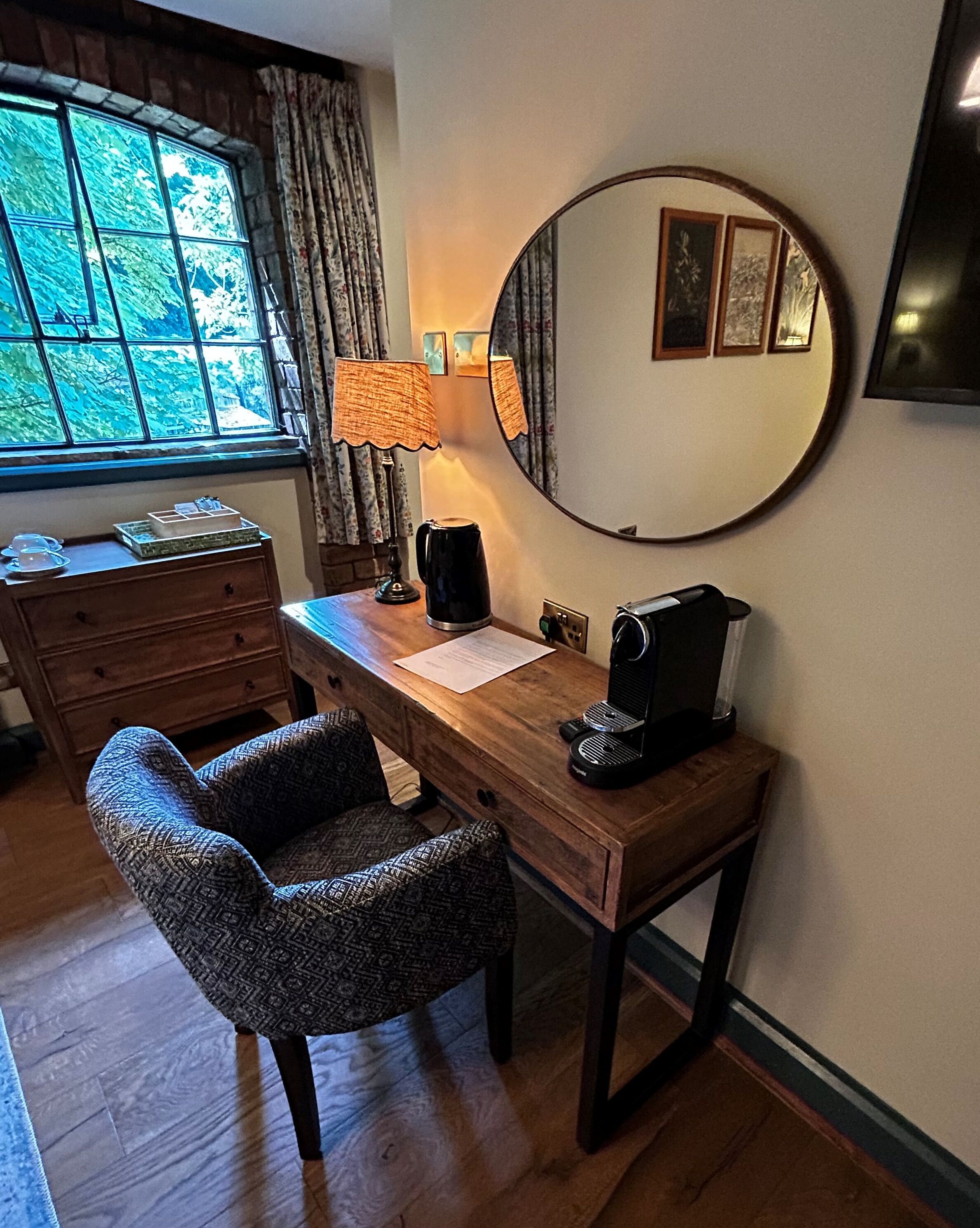 classic room | iron/ironing board, free wifi, bed sheets
