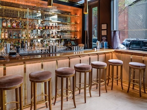 Bar (in der Unterkunft)