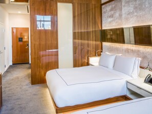 Egyptian cotton sheets, premium bedding, down duvets, pillow-top beds - 33 Hotel, New York City, Seaport (New York)