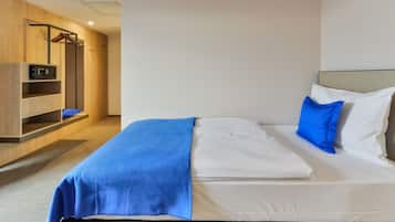 Standard Single Room | Premium bedding, in-room safe, desk, blackout drapes
