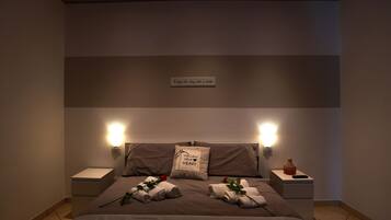 Appartamento Design, 1 camera da letto, angolo cottura, vista città | 1 camera, biancheria da letto di alta qualità, minibar