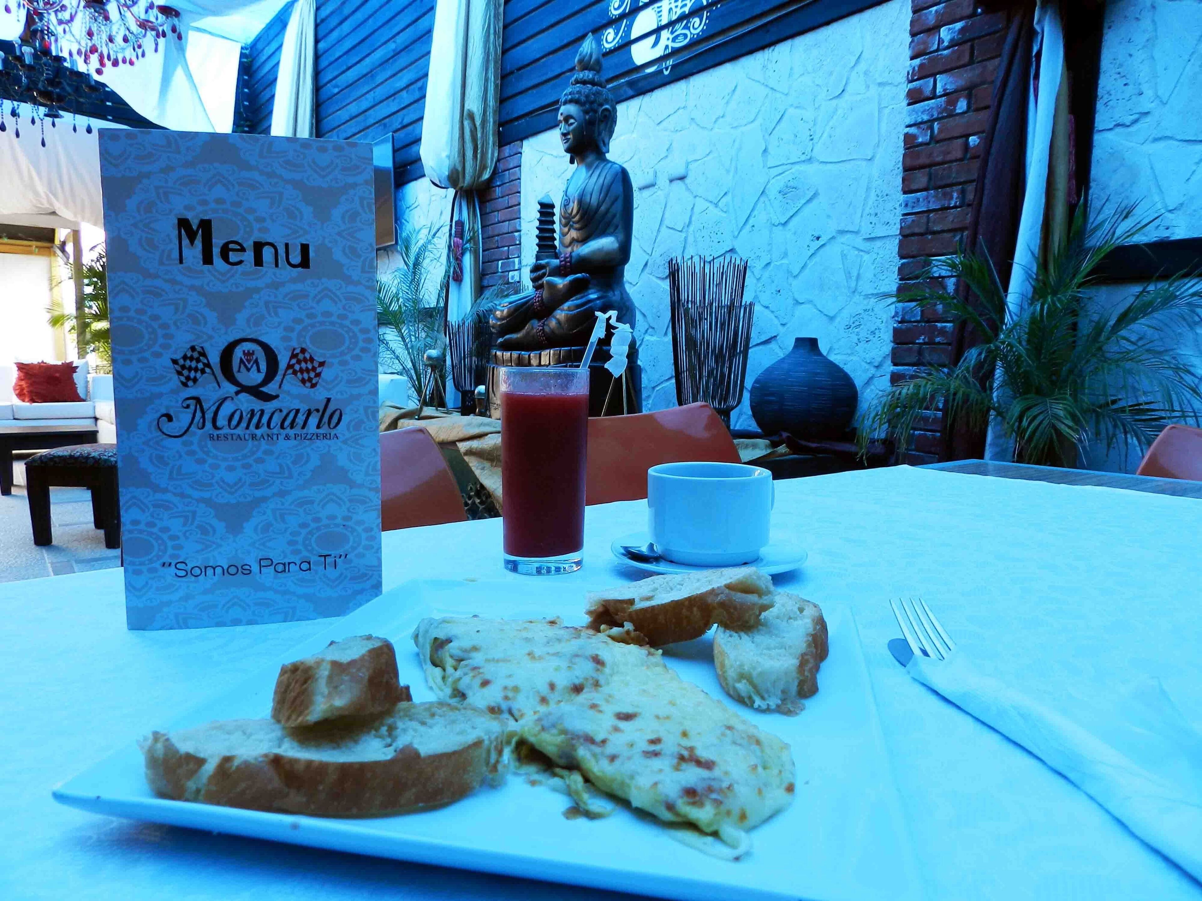 free daily cooked-to-order breakfast