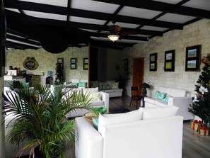 Chi tiết nội thất