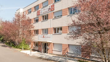 Façana frontal de l'allotjament