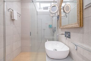 Appartement, 1 chambre | Salle de bain