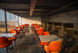 Local and international cuisine - Marvel Stone Hotel (Giza)