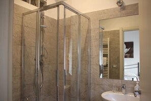Double Room, Ensuite | Bathroom | Rainfall showerhead, hair dryer, towels - BedroomsRome (Rome)