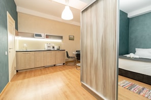Appartement Deluxe, 1 lit double et 1 canapĂ©-lit, non-fumeur, baignoire | 1 chambre, literie de qualitĂ©, bureau, systĂšme dâinsonorisation