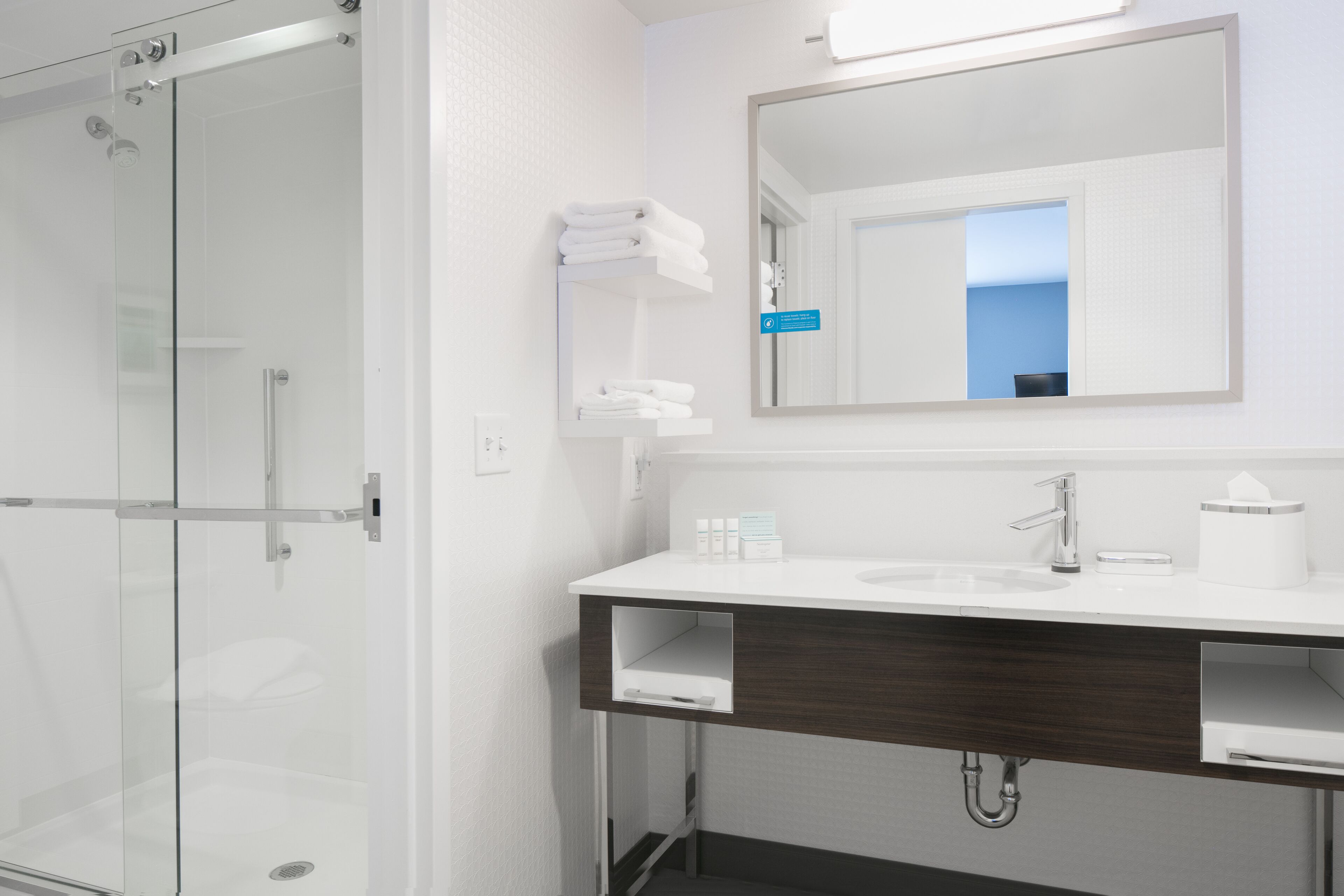 studio, 1 king bed, refrigerator & microwave (wet bar) | bathroom | free toiletries, hair dryer, towels, soap