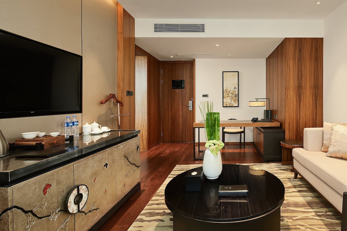 Suite, 1 King-Bett, Zutritt zur Club Lounge (Lounge Access)