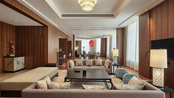 1 bedroom, desk, soundproofing, free WiFi