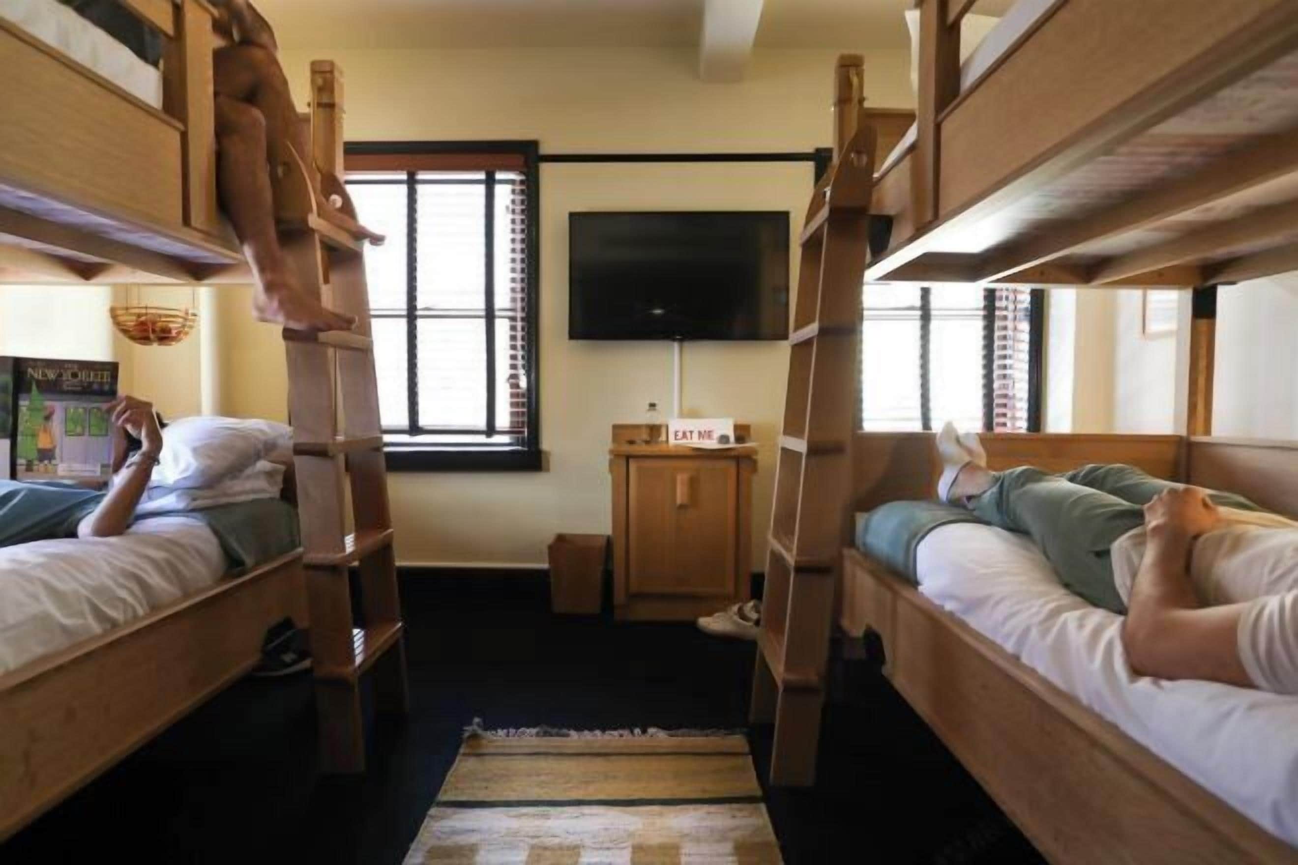 In-room safe, desk, iron/ironing board, free WiFi