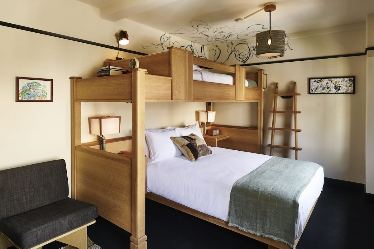 In-room safe, desk, iron/ironing board, free WiFi