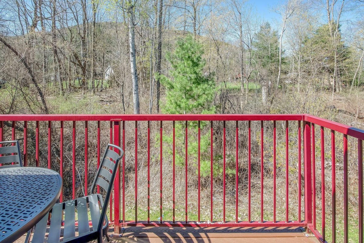 1 bedroom, in-room safe, iron/ironing board, free cots/infant beds