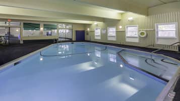 2 indoor pools, 2 outdoor pools, pool umbrellas, pool loungers