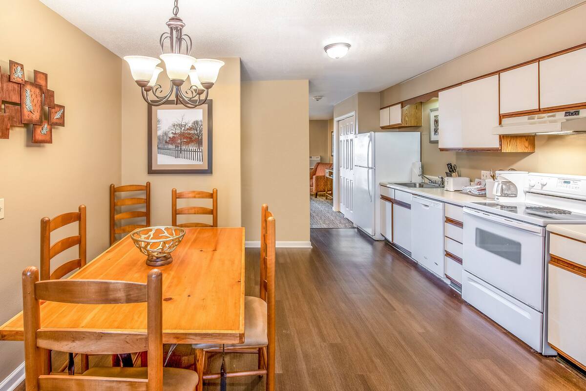 1 bedroom, in-room safe, iron/ironing board, free cots/infant beds