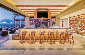 Bar (trong khuôn viên)
