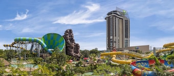 Holiday Inn Resort Vana Nava Hua Hin by IHG