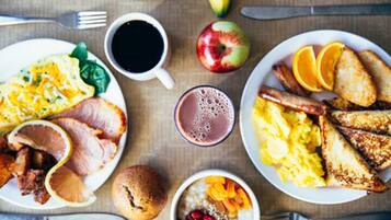 Se ofrece un desayuno bufé todos los días (por un coste adicional)