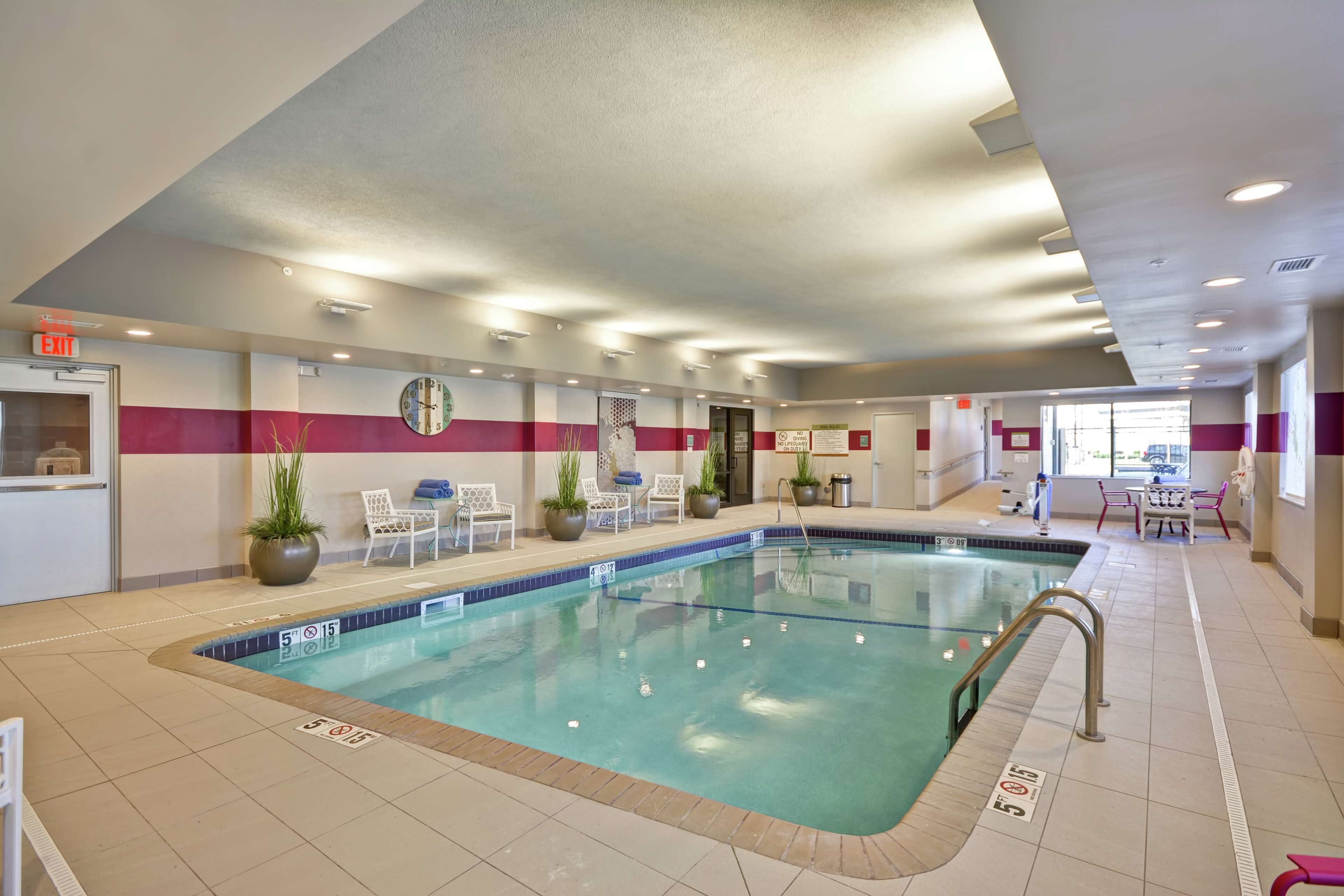 indoor pool, open 9 am to 10 pm, pool loungers
