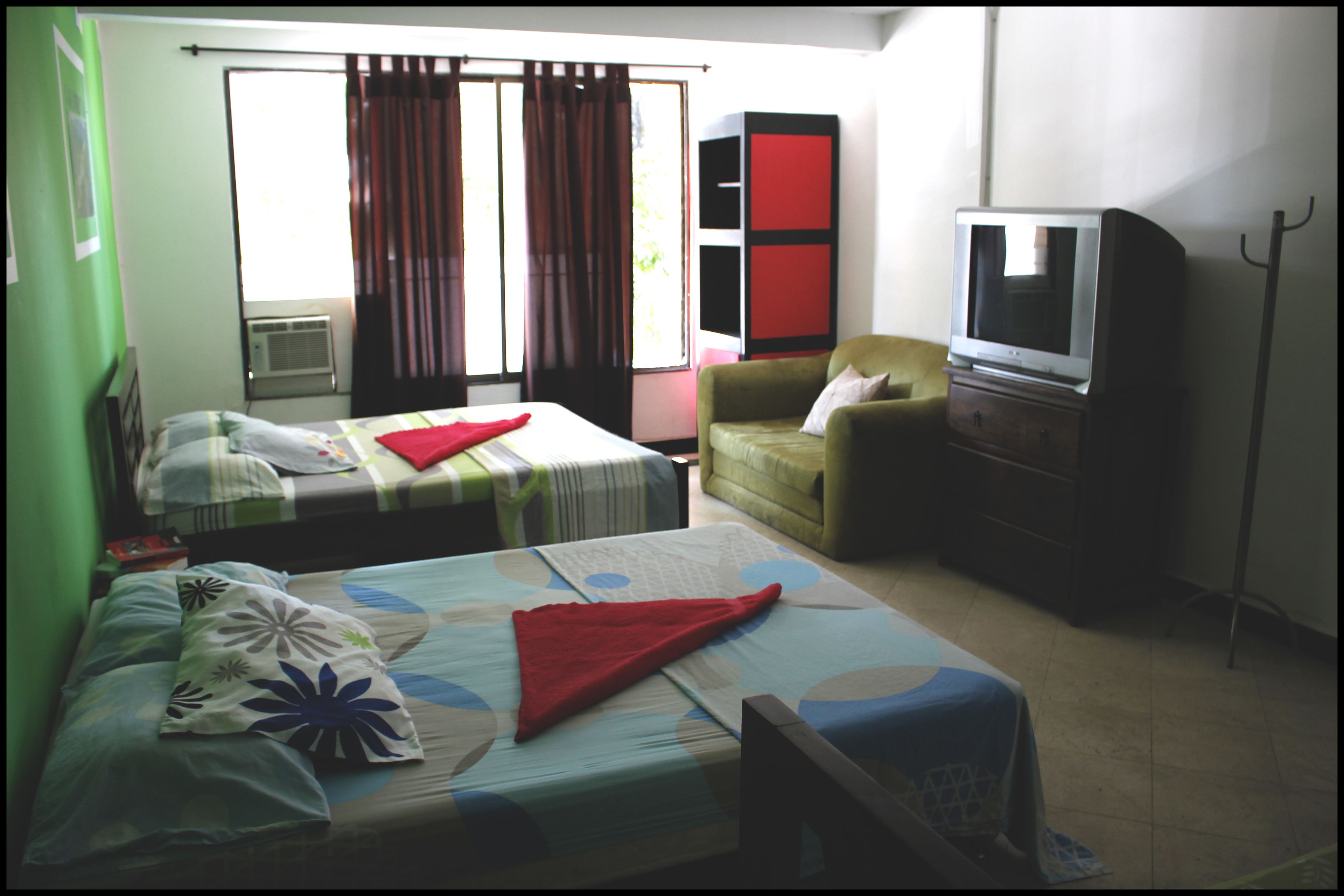 Triple Room | Iron/ironing board, free WiFi