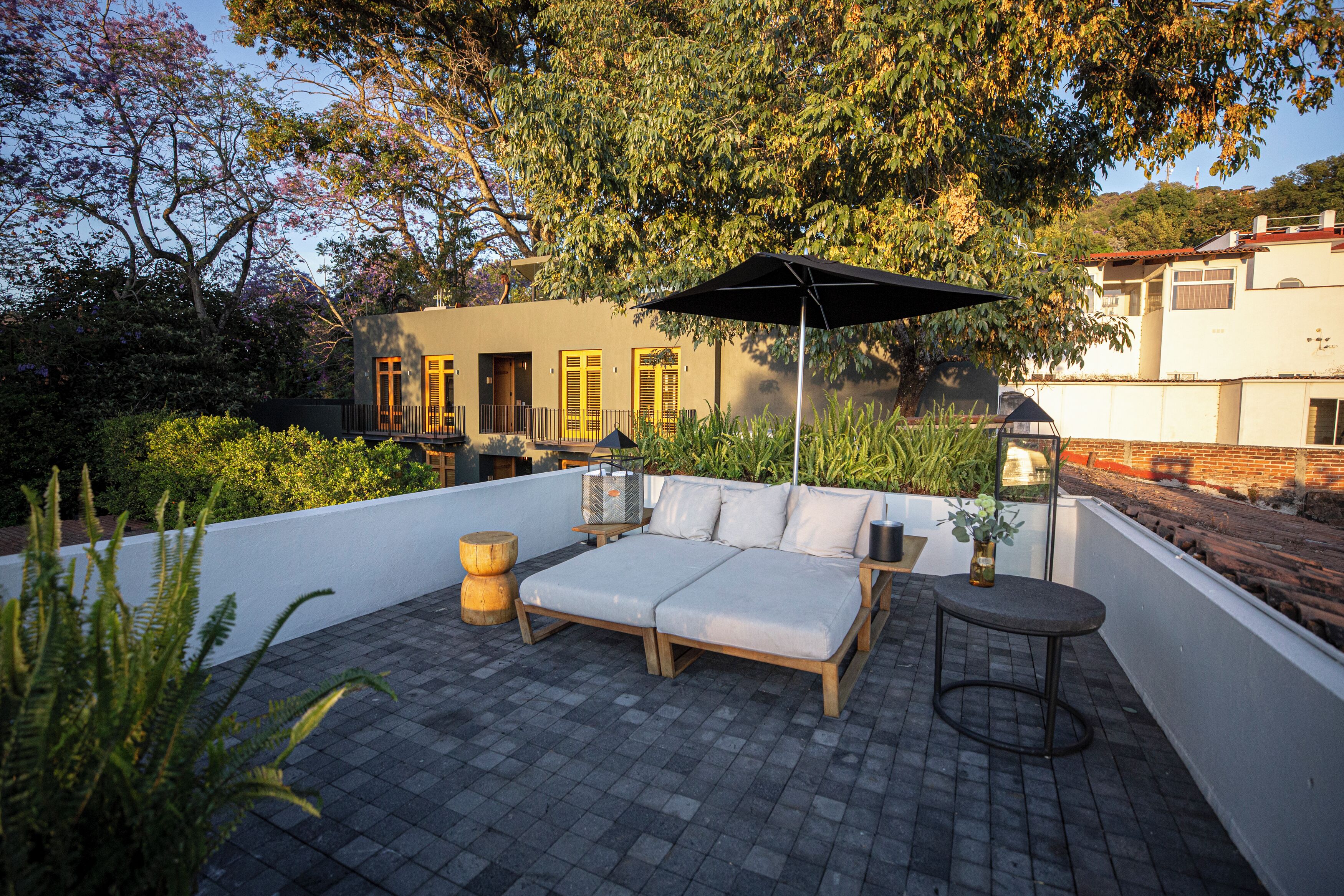 Suite 2 | Roupas de cama premium, cofres nos quartos, individualmente decorados