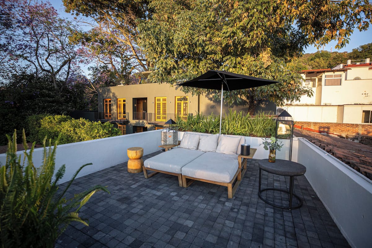 Suite 2 | Roupas de cama premium, cofres nos quartos, individualmente decorados