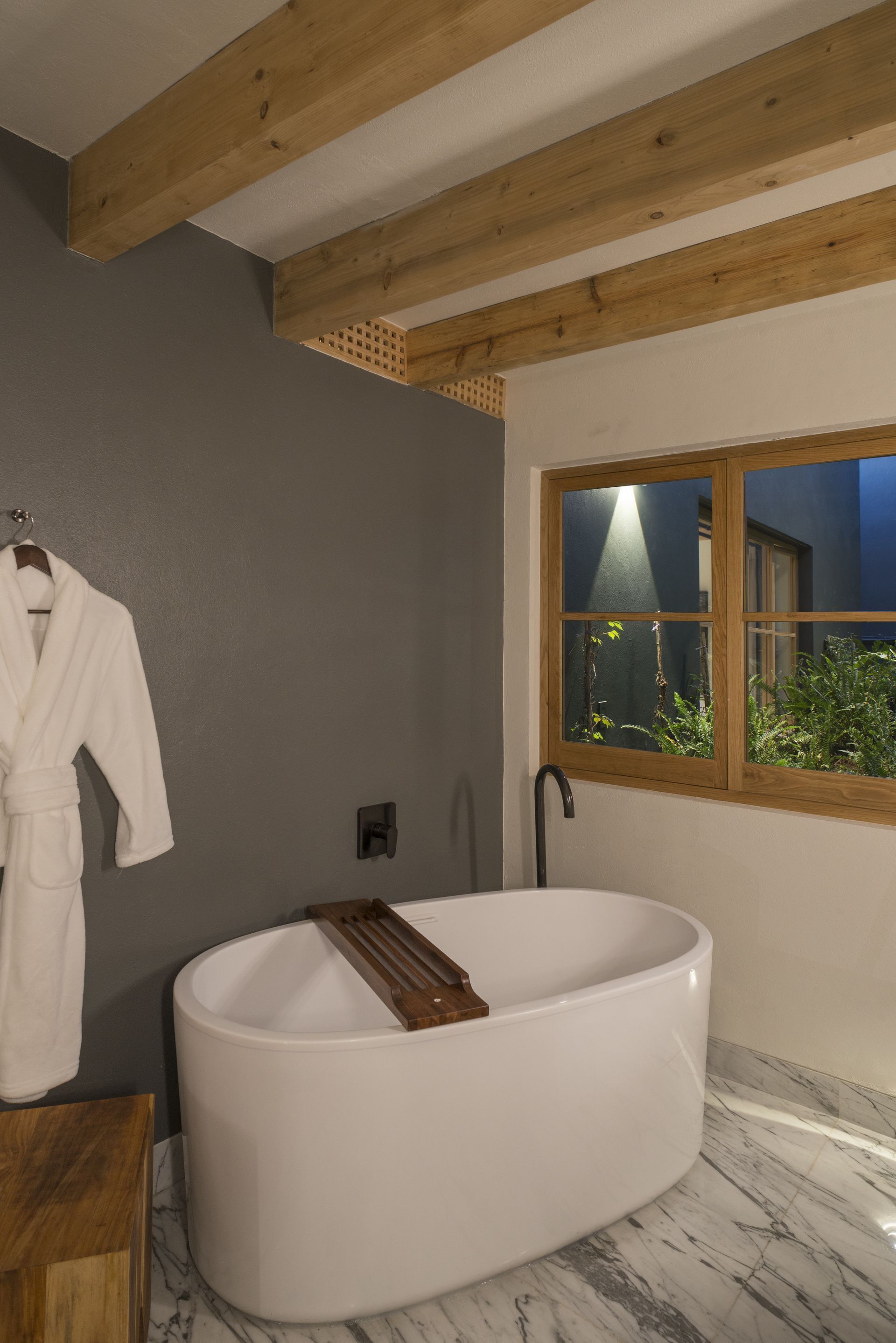 Bathroom | Free toiletries, hair dryer, bathrobes, slippers