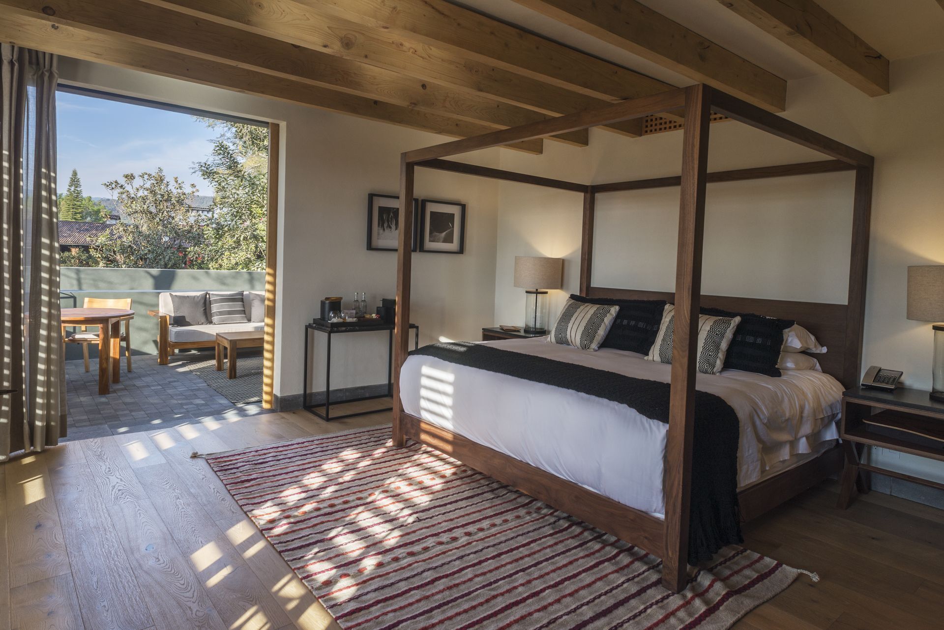 Premium bedding, in-room safe, individually decorated