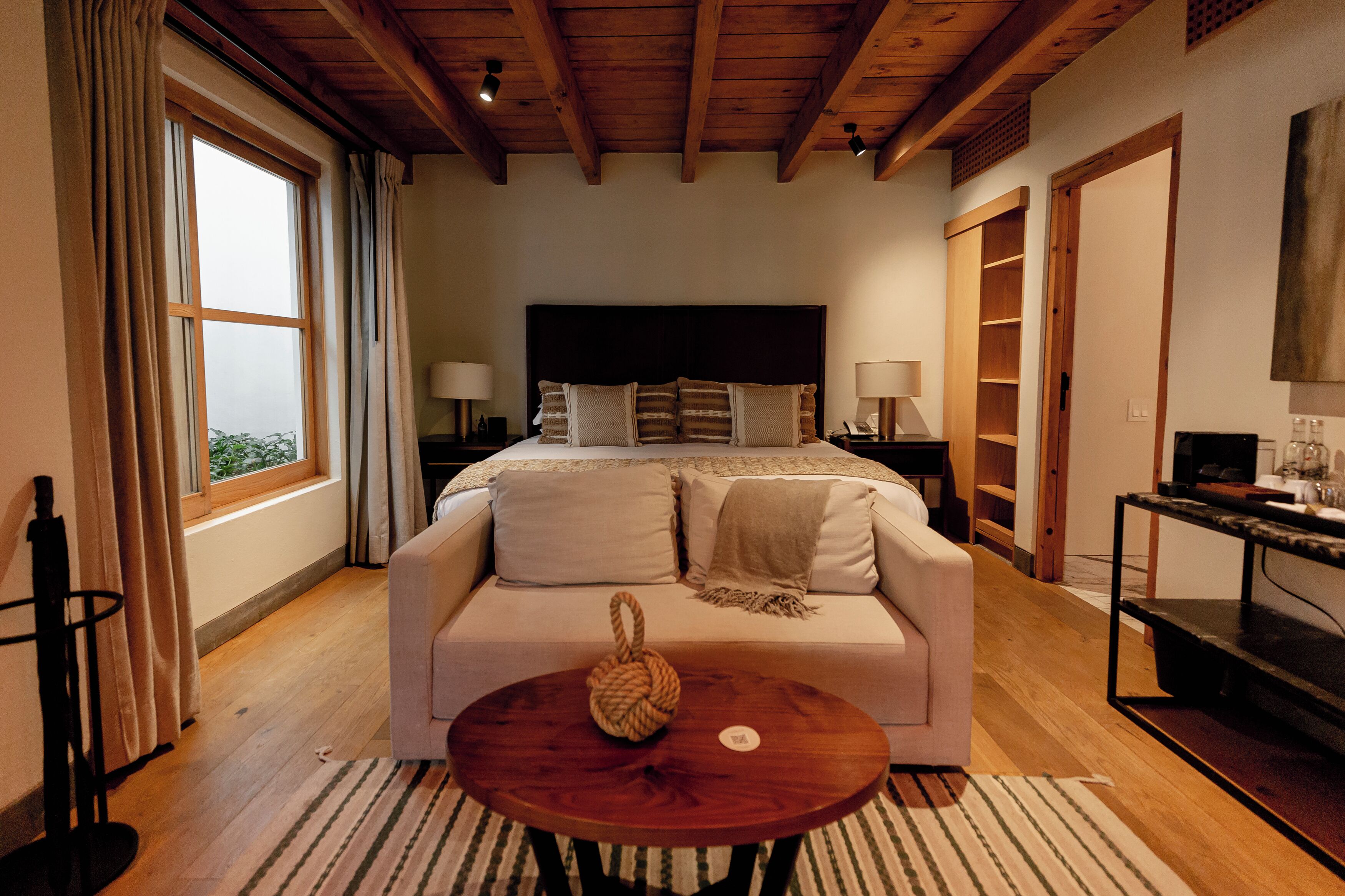 Suite 3 | Roupas de cama premium, cofres nos quartos, individualmente decorados