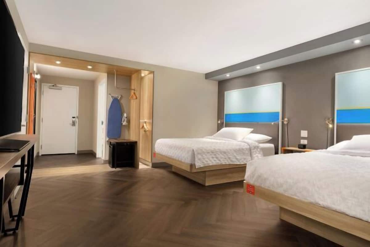 遮光窗簾/窗簾、熨斗/熨衫板、免費 Wi-Fi、床單