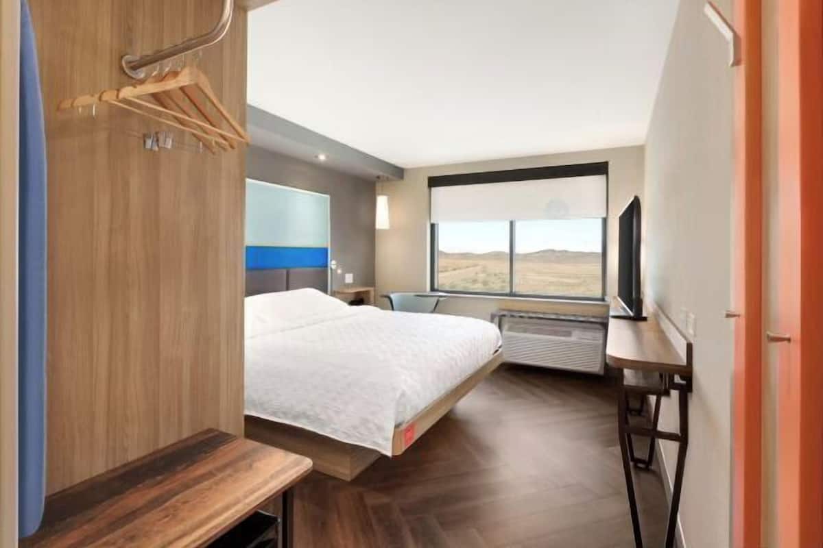 遮光窗簾/窗簾、熨斗/熨衫板、免費 Wi-Fi、床單