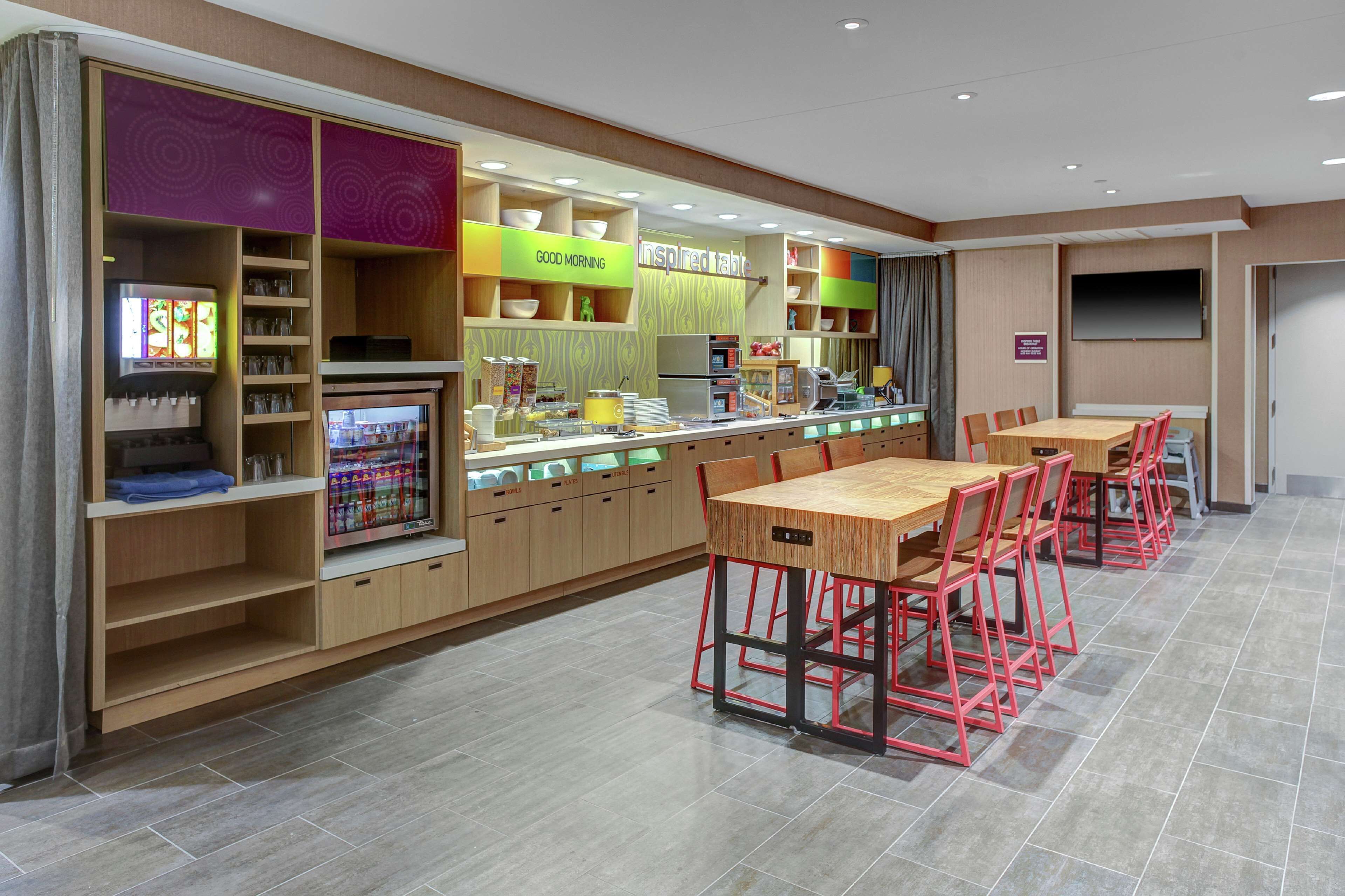 Sudah termasuk sarapan prasmanan setiap hari