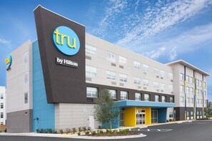 Property entrance - Tru By Hilton Jacksonville St Johns Town Center (Jacksonville)