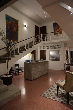 Reception - Casa Massima Hotel (León)