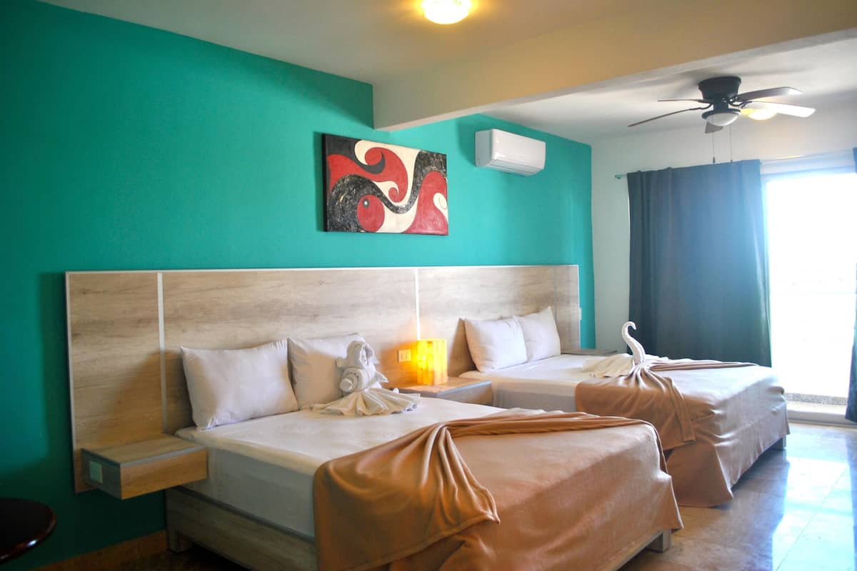 In-room safe, blackout drapes, soundproofing