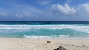 Beach - PUNTA ESMERALDA Hotel Boutique (Playa del Carmen)