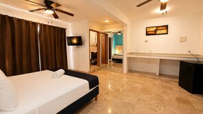 Deluxe Suite, 1 King Bed | In-room safe, blackout curtains, soundproofing, iron/ironing board - PUNTA ESMERALDA Hotel Boutique (Playa del Carmen)