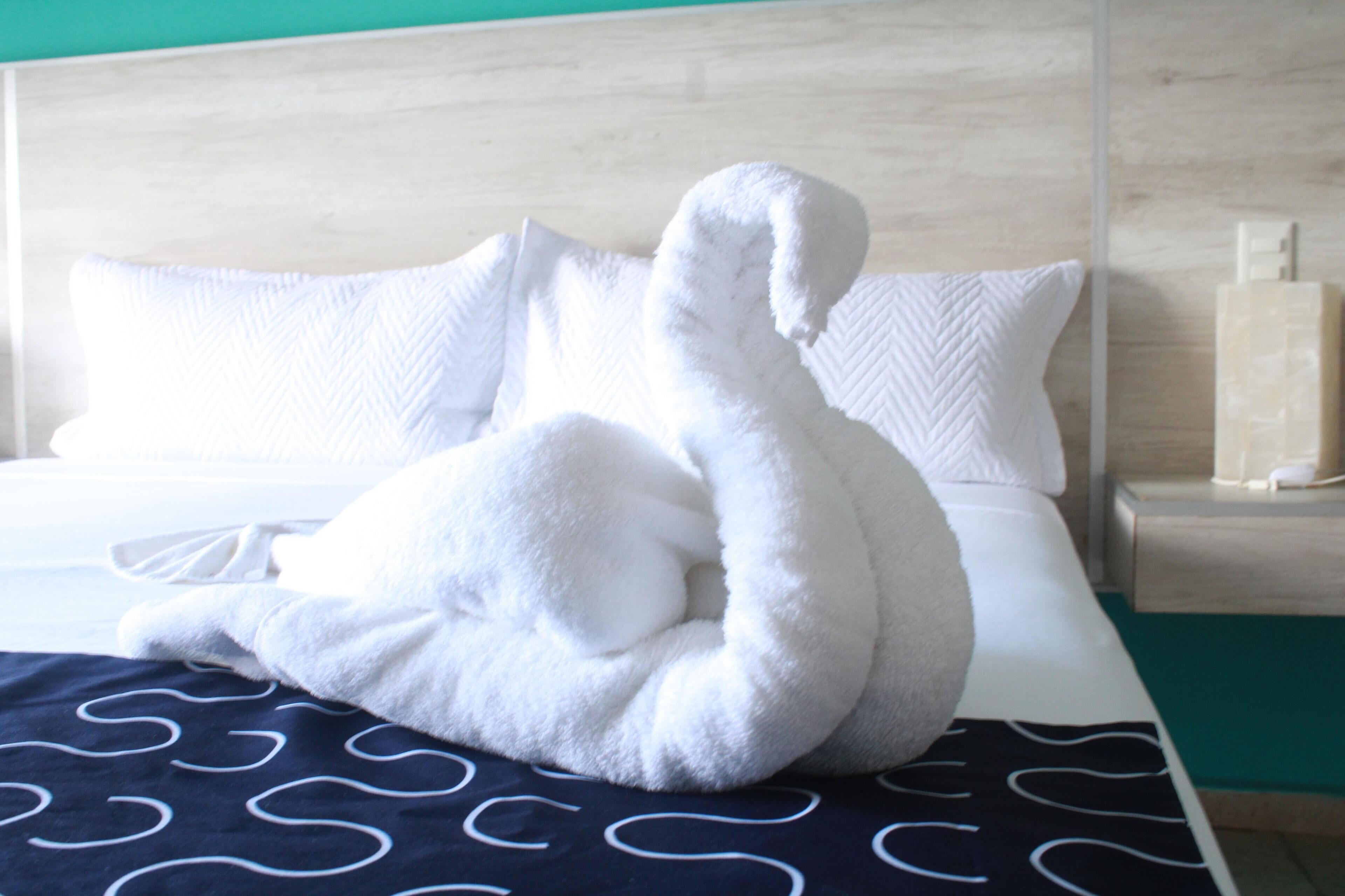 deluxe double room, 1 king bed | in-room safe, blackout curtains, soundproofing, iron/ironing board