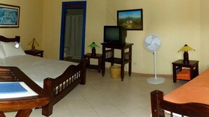 1 bedroom, desk, iron/ironing board (on request), cribs (free) - Finca Hotel Tumbaga (Armenia)