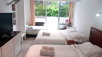 3 Executive Suite, 2 Bedrooms, Park View | Edredón, camas Select Comfort, minibar y escritorio 