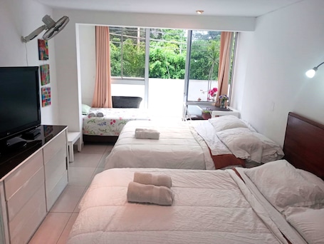 3 Executive Suite, 2 Bedrooms, Park View | 1 bedroom, down comforters, Select Comfort beds, minibar