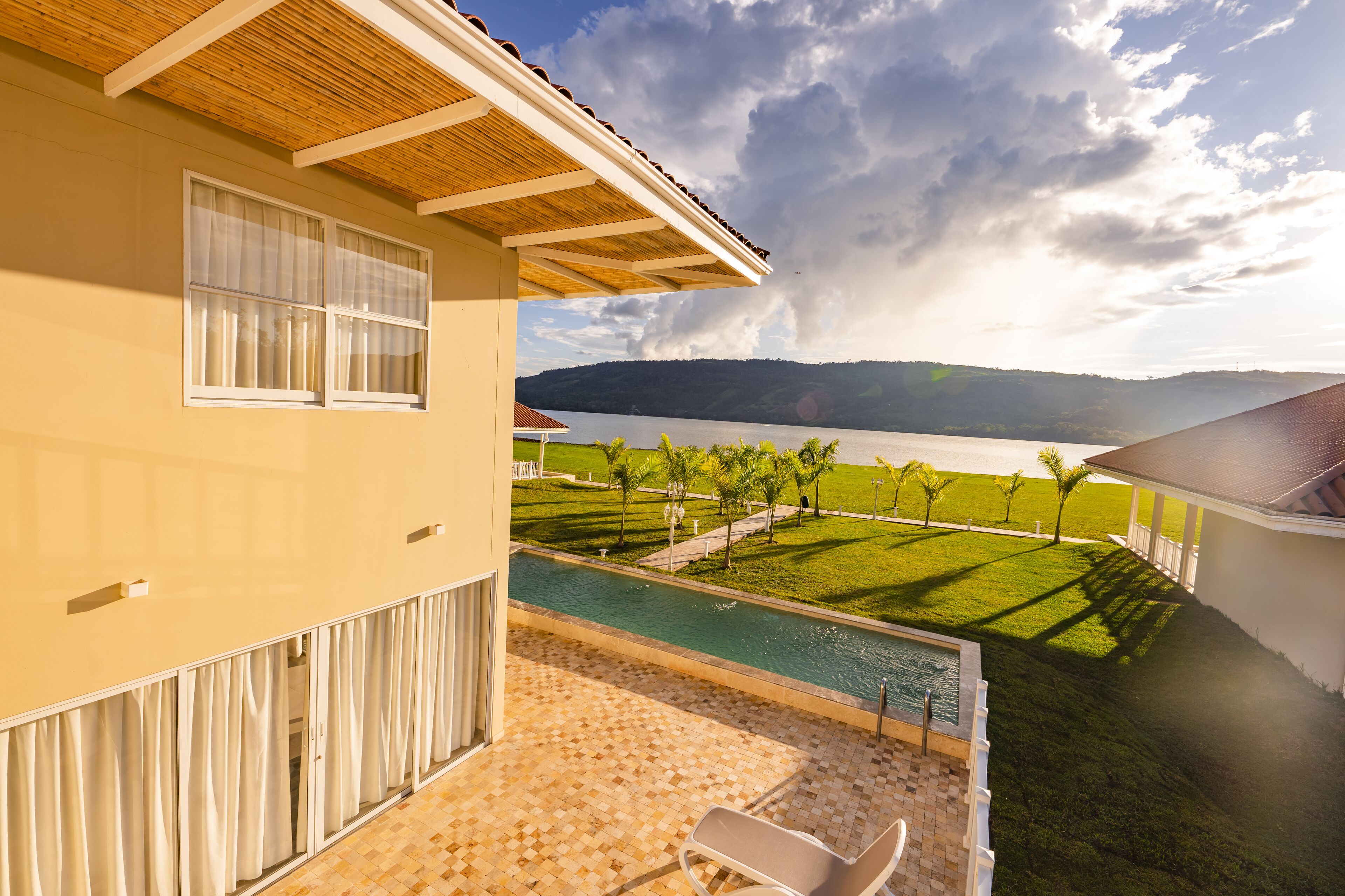 VILLA BELLA TERRA  ZONA LAGUNA | Premium-sengetøj, dundyner, senge med topmadrasser, minibar
