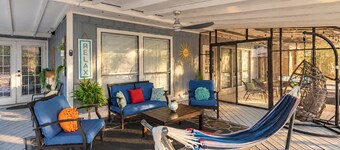 Smukt hus i et eksklusivt, grønt område w \ Sunroom, Game-rum og udendørs terrasse