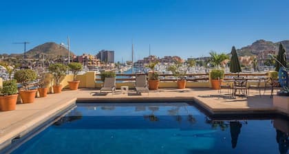 Luxus in der MARINA mit atemberaubender Aussicht, beste Lage in Cabo!