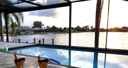 Rakkauden ansiosta Sininen Pelikaani Huvila täydelliseen lomaelämykseesi!